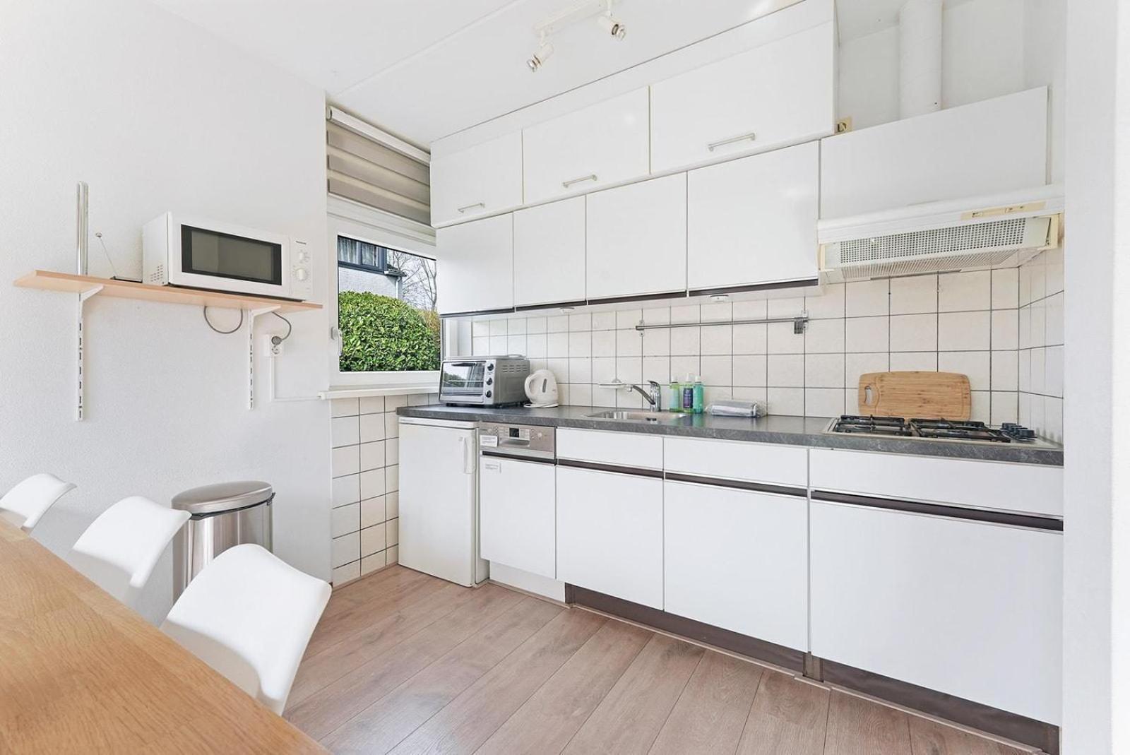 Holiday Home Haringvliet: Coastal Retreat near Beach and Dunes Ouddorp Exterior photo
